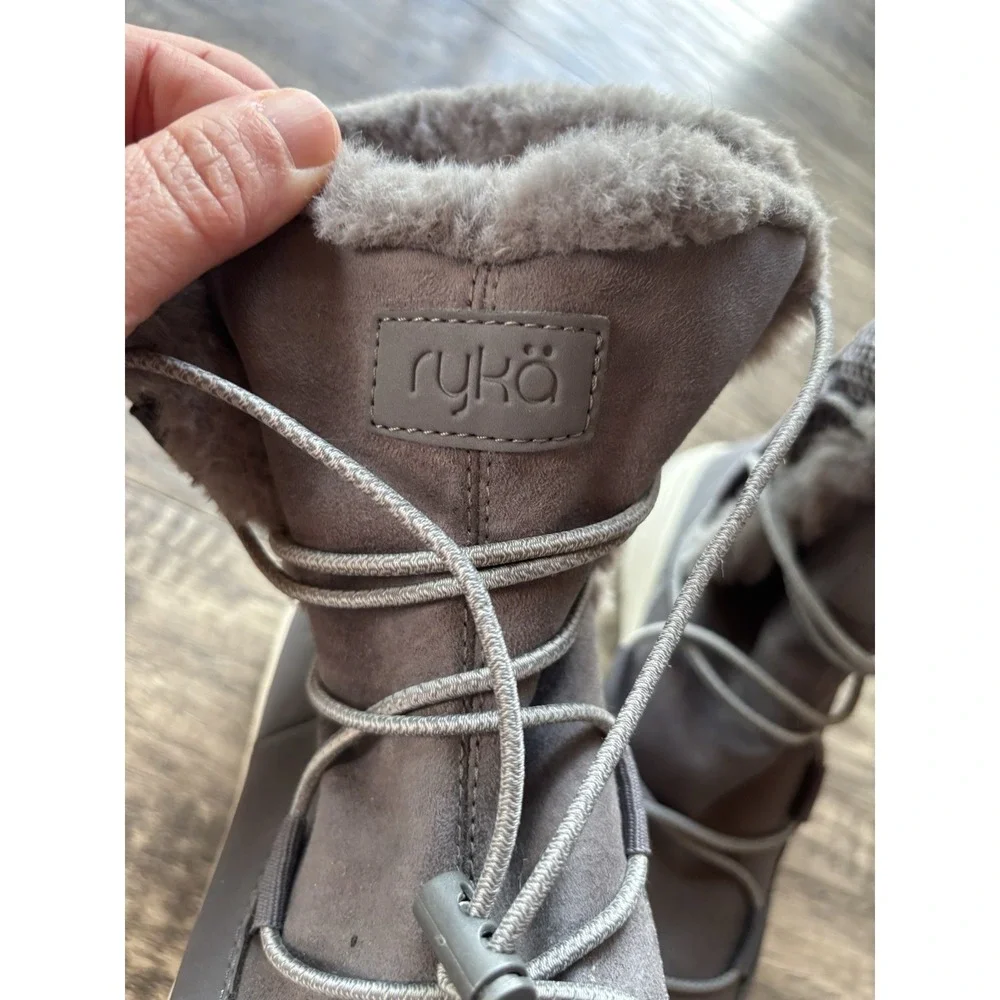 Ryka Aubonne Women's 7M Gray Bungee Snow Faux Fur Lined Ankle Walking Boots